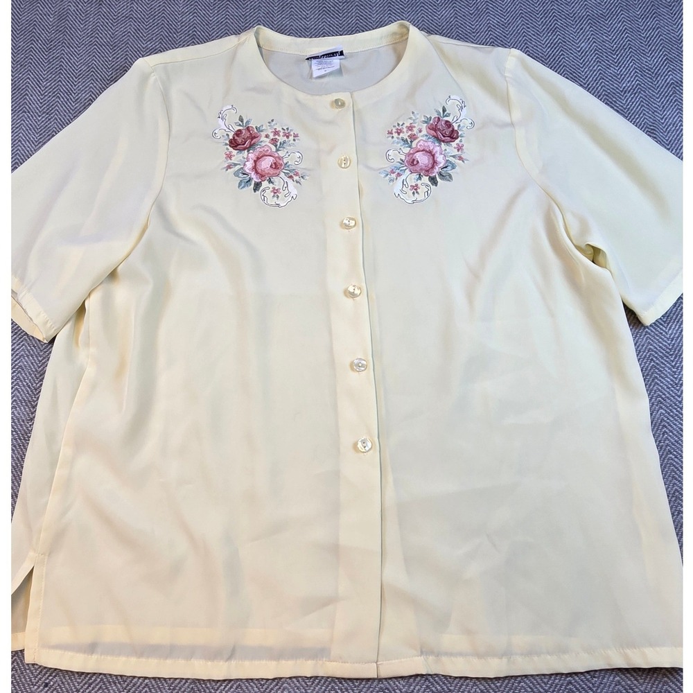 BonWorth Womens Yellow Floral Embroidered Short Sleeve Button Down Blouse Size M
